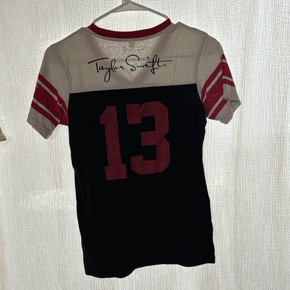 3 Authentic Taylor Swift Concert Tshirts - Picture 8 of 9